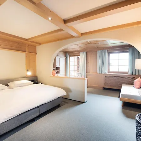 호텔 Schoenherr Haus 4*