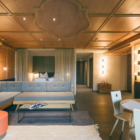 Szálloda Schoenherr Haus Neustift im Stubaital