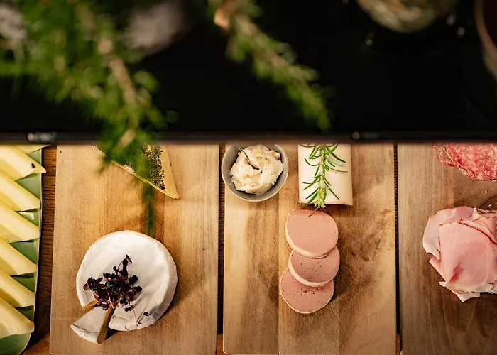 Hotell Schoenherr Haus 4*