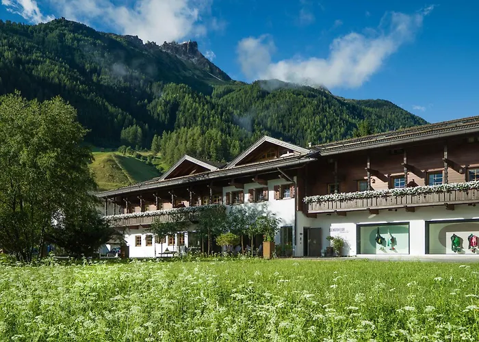 Schoenherr Haus Hotell 4*