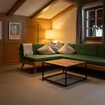 호텔 Schoenherr Haus 4*